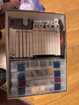 Juego de mesa Gloomhaven completo