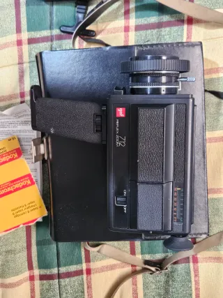 Lote 2 Cámaras Polaroid y Kodak