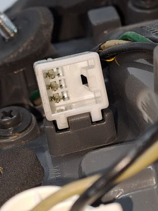 PILOTO TRASERO IZQUIERDO INTERIOR HYUNDAI IX20