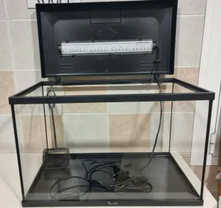 Acuario completo con accesorios 55 litros