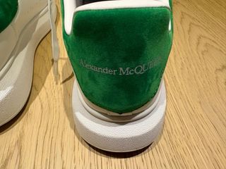 Alexander McQueen Bambas Verdes y Blancas