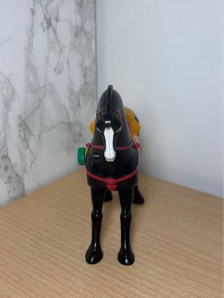 Caballo Mulán McDonald's Negro