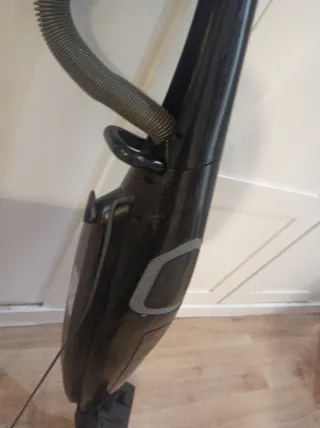 Aspiradora Escoba Hoover Diva Negra