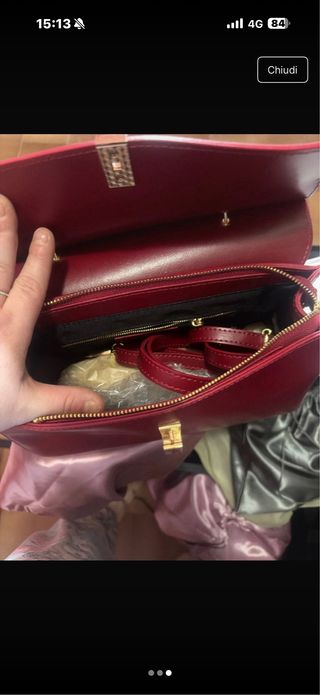 Borsa Marc Ellis rossa con dettagli oro