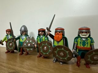 Playmobil Vikingos con Escudos y Espadas