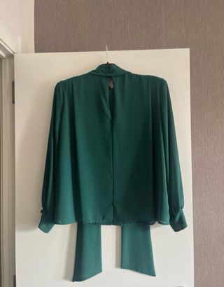 Blusa fluida Bimani lazo adaptable