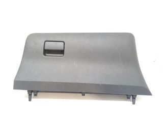 GUANTERA TOYOTA YARIS (6)