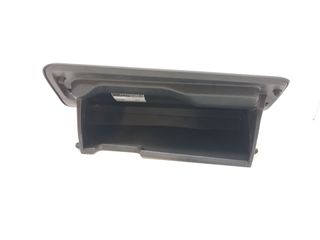 GUANTERA TOYOTA YARIS (6)