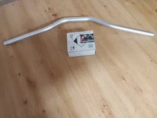 Elevador manillar y manillar moto