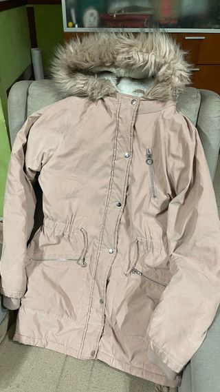 Parka adolescente calentita con pelito