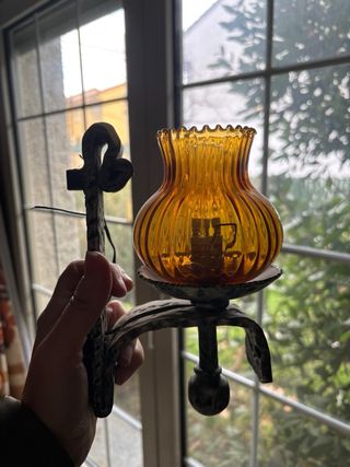 Apliques de pared antiguos ámbar