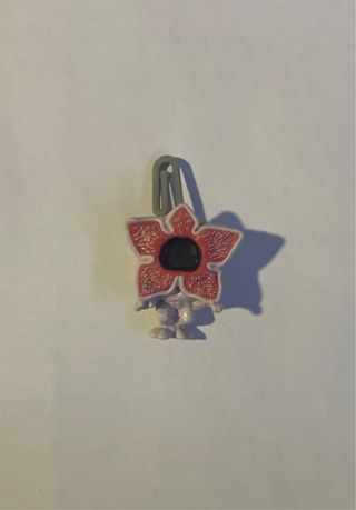 Funko Pop Stranger Things Demogorgon con gancho