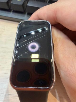 HUAWEI Band 9 AMOLED 1.47” pantalla rayazo