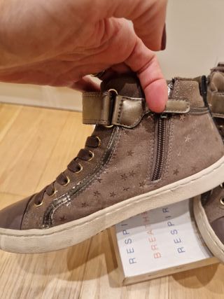 Zapatillas Geox niña talla 35 estrellas