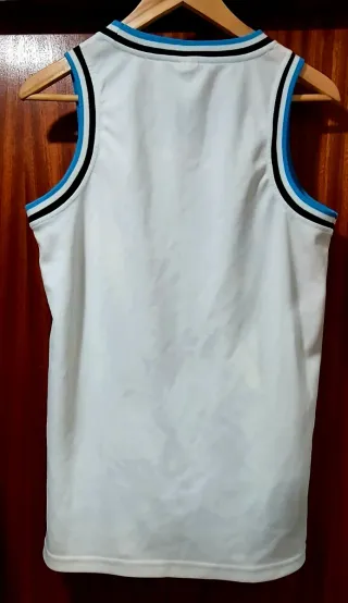 Camiseta Santa Cruz 73 talla S