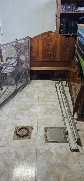 Cama antigua 105cm madera y somier hierro