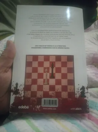 ERIK VOGLER 1: LOS CRÍMENES DEL REY BLANCO (Spa...