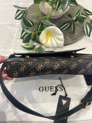 Bolso Guess Marrón y Negro Original