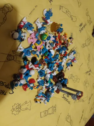 Lote de figuras de Pitufos y piezas del molino