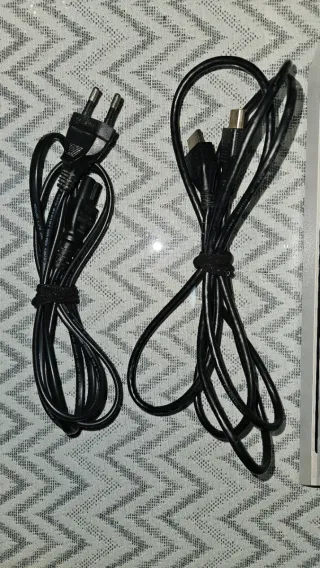 PS4 + Mando + Cables