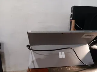 Microsoft Surface Pro 7 Táctil Plata