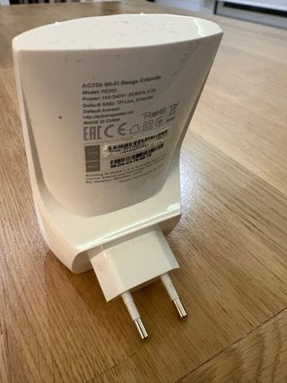 Repetidor WiFi TP-Link 5G/2.4G Modelo RE200