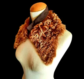 Cuello Zorro Pelo Rizado y Ante