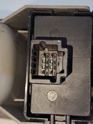 MANDO ELEVALUNAS DELANTERO IZQUIERDO RENAULT ZOE