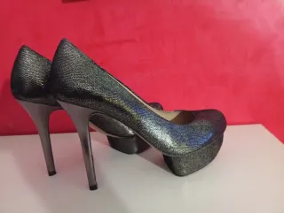 Scarpe con tacco LODI lucide eleganti taglia 38