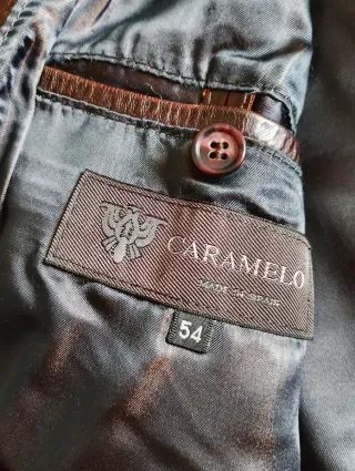 Abrigo de piel hombre burdeos