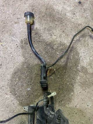 Bomba y pinzas freno BMW F650ST