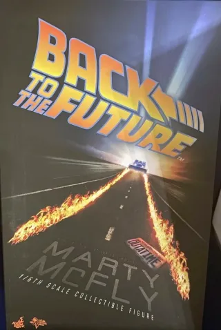 Hot Toys Marty McFly 1/6 Back to the Future
