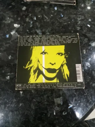 Serie Noire Dark Pop New Beat SE RETIRA