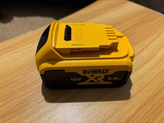 Batería DeWalt 18V XR 5.0Ah