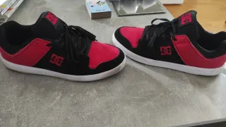 Scarpe DC Shoes nere e rosse