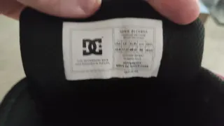 Scarpe DC Shoes nere e rosse