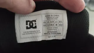 Scarpe DC Shoes nere e rosse