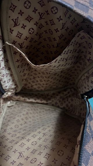 Mochila LV En perfecto estado