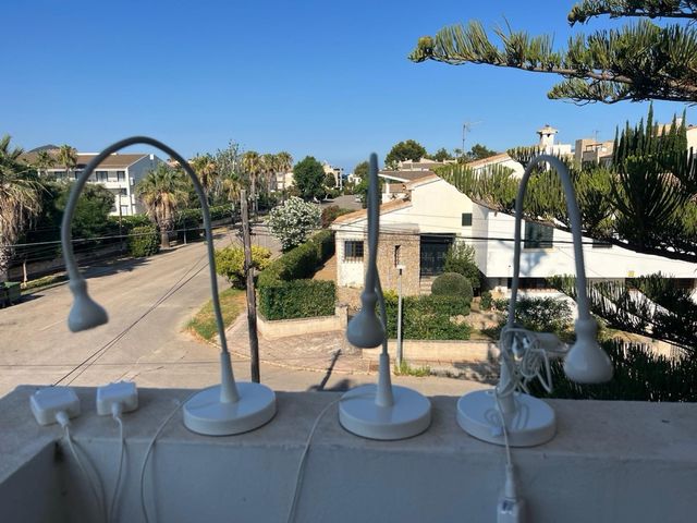 Lámpara de lectura Ikea color blanco 15€ pieza