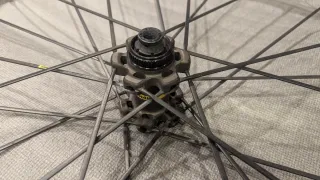 Mavic Ksyrium Pro Disc Allroad delantera (dañada)