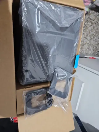 Altavoces Logitech 2.1 Negro/Gris