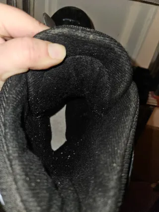 Patines en línea negros y azul marino