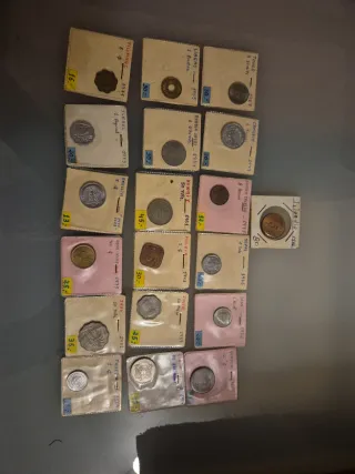 Lote 19 monedas antiguas de varios países