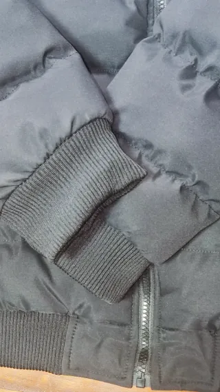 Chaqueta acolchada con capucha Unisex