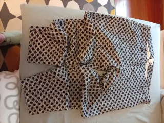 Pantalón elástico estampado