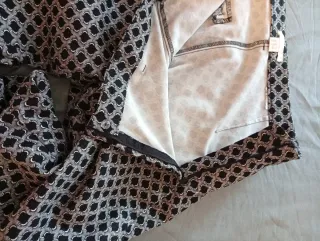 Pantalón elástico estampado