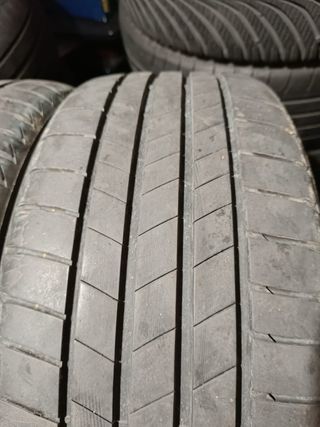 Bridgestone 225/40 R19 93Y Neumático
