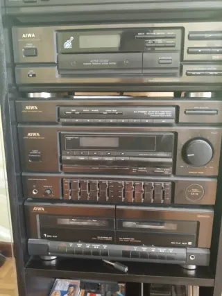 Cadena musical AIWA negra