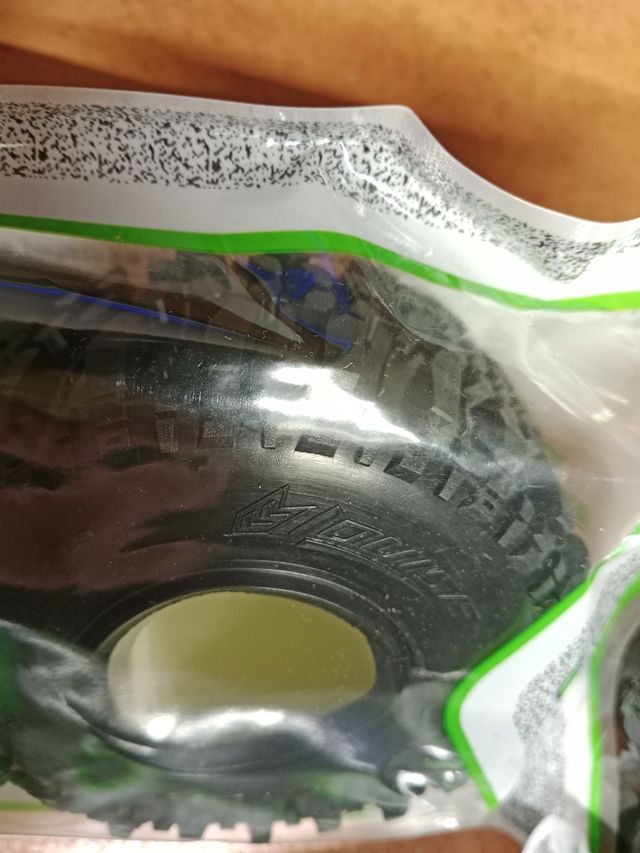 4 Ruedas Crawler Louise Champ 1.9 1:10 nuevas