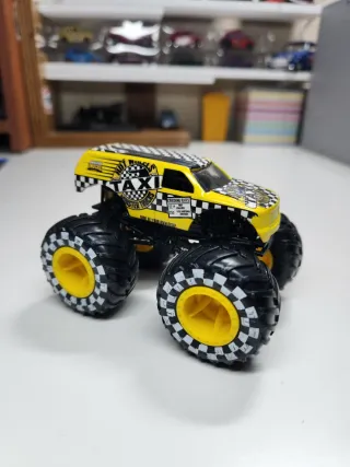 Camión Monstruo Hot Wheels Taxi